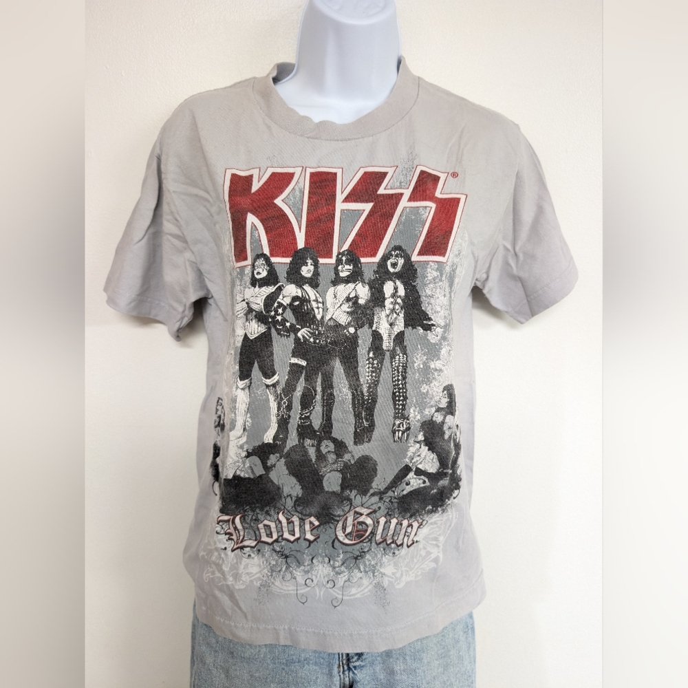 Vintage OFFICIAL KISS Love Gun Tour T-Shirt
